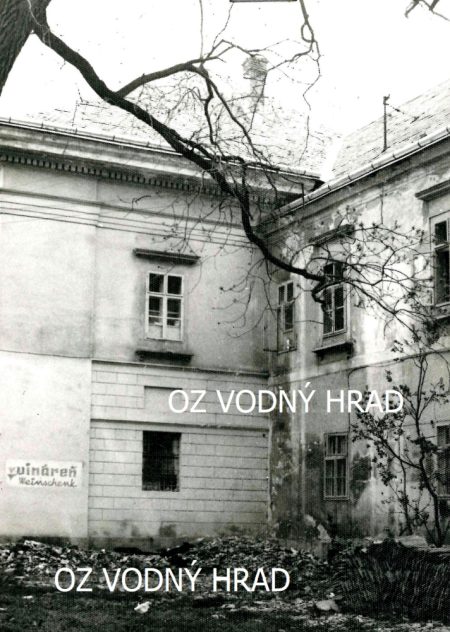 Sereď Kaštieľ roh za orechom