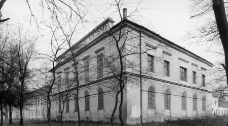 Vodný hrad - dobové pohľadnice